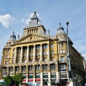 Standard By Hi5 - Anker 1 Daire Budapeşte