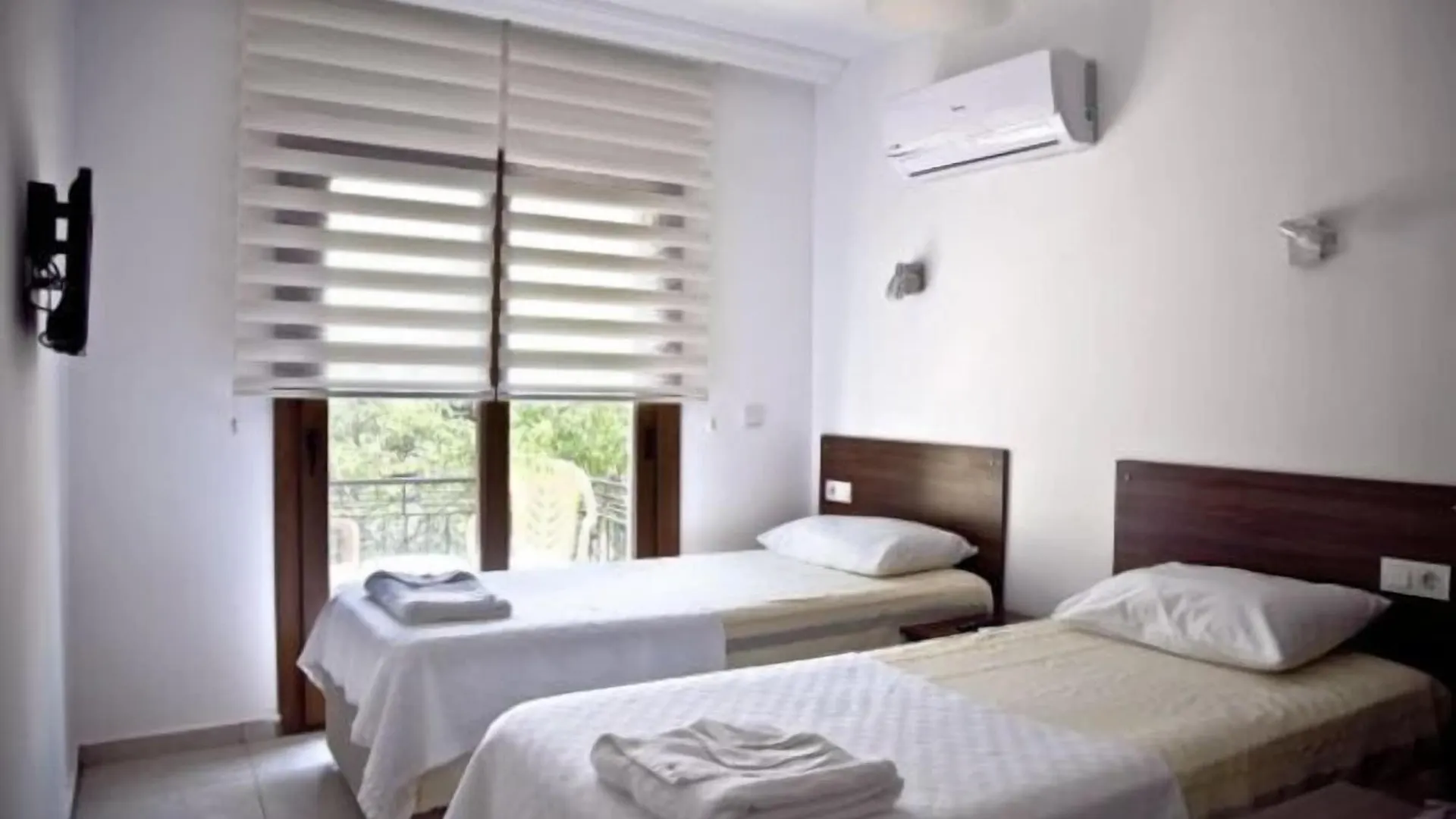 Şahin Motel&Restaurant Yalıçiftlik 2*,  Türkiye