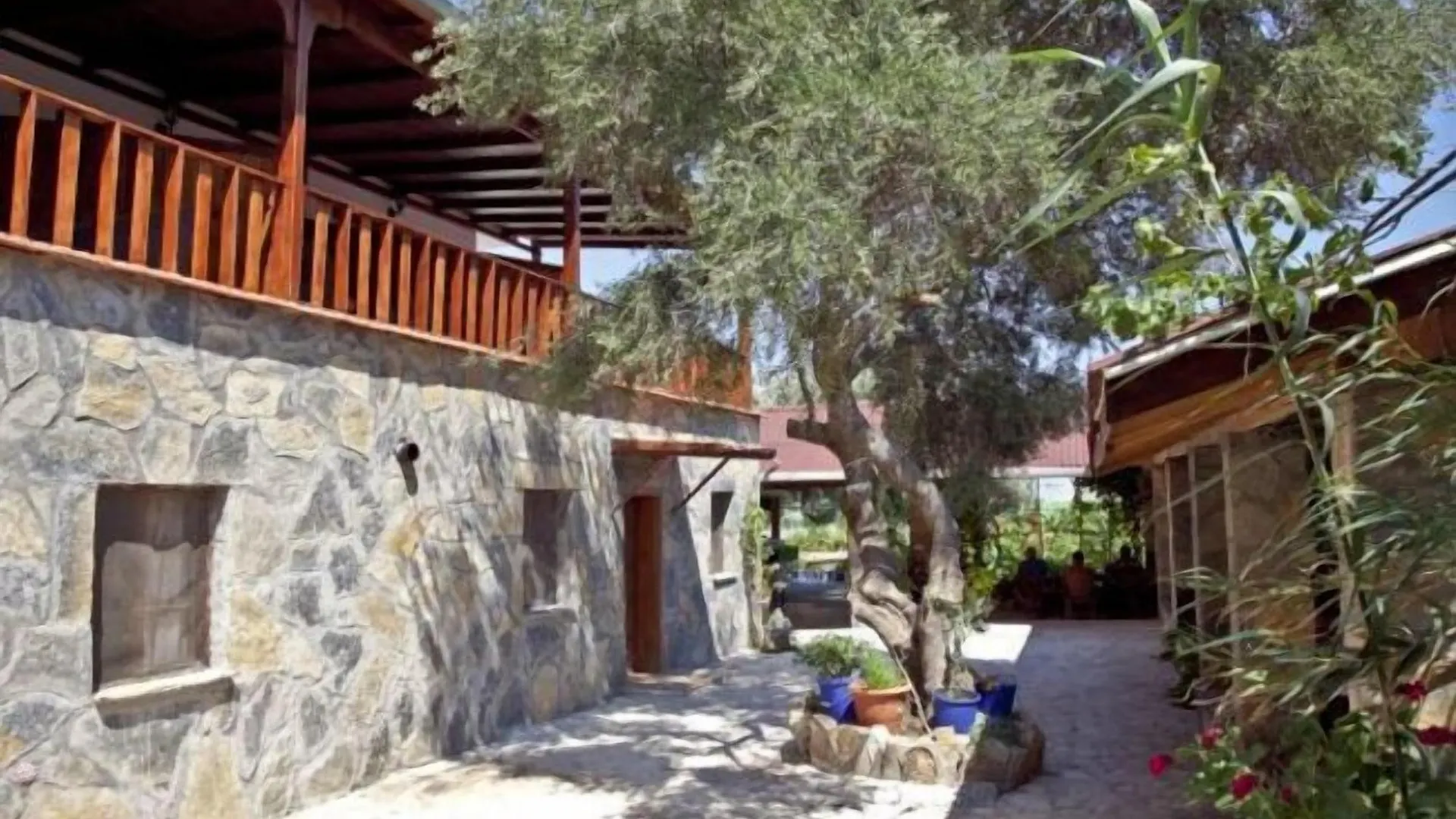 Şahin Motel&Restaurant Yalıçiftlik