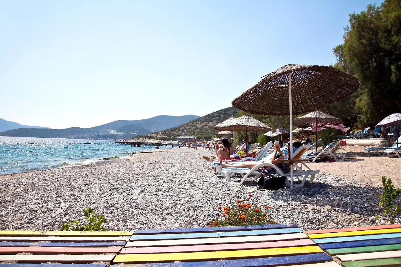 Şahin Motel&Restaurant Yalıçiftlik