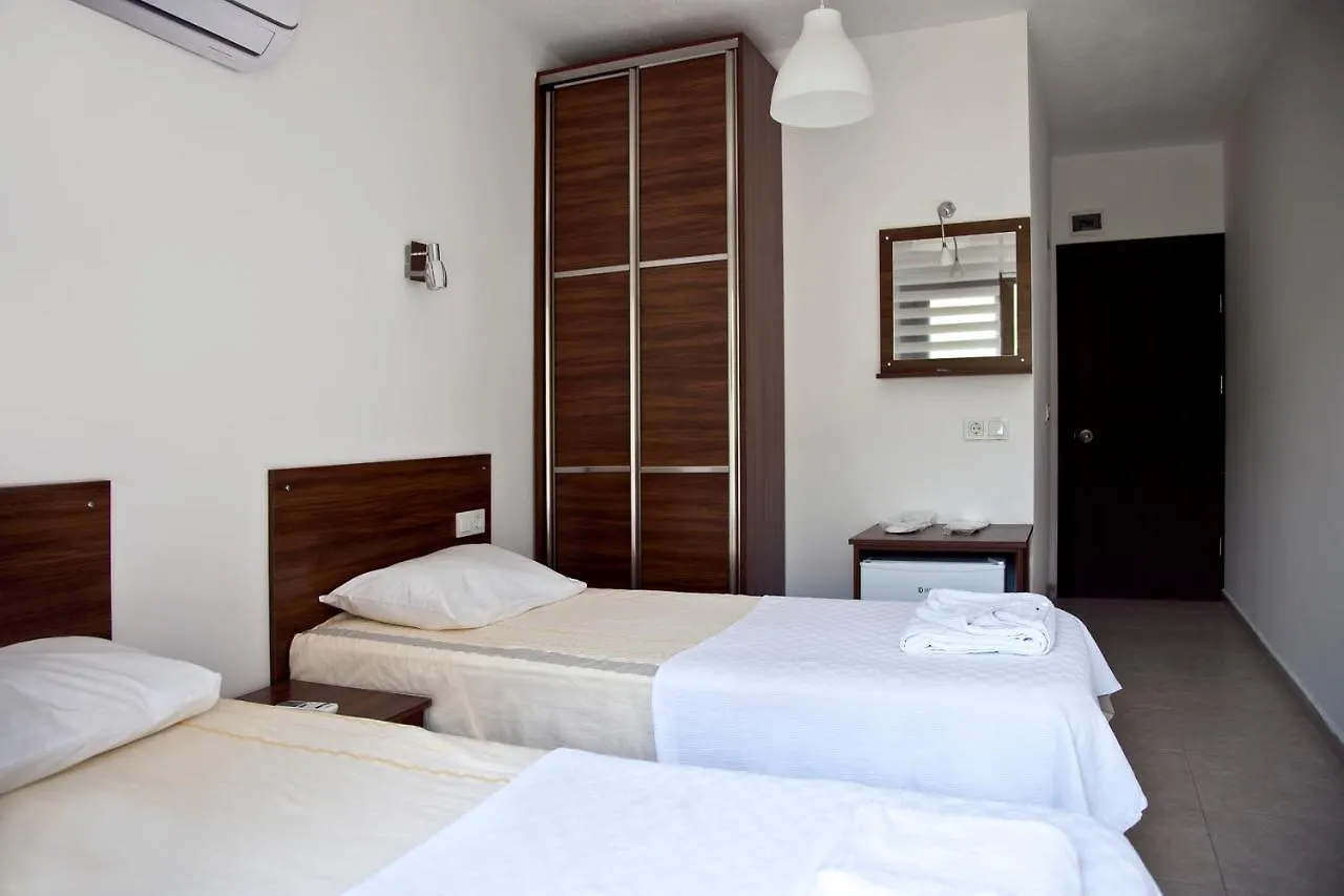 Şahin Motel&Restaurant Yalıçiftlik 2*,  Türkiye
