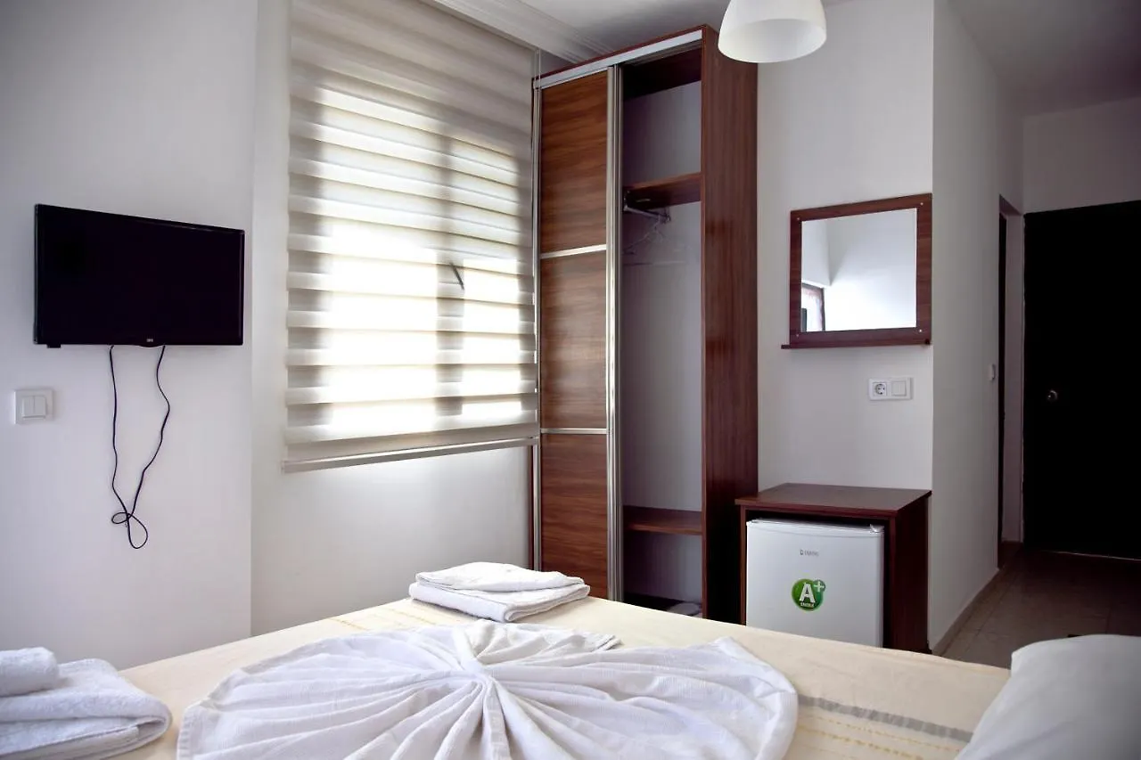 Konukevi Şahin Motel&Restaurant Yalıçiftlik